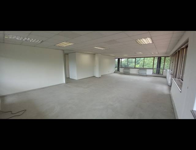 313M² OFFICE TO LET IN WOODMEAD